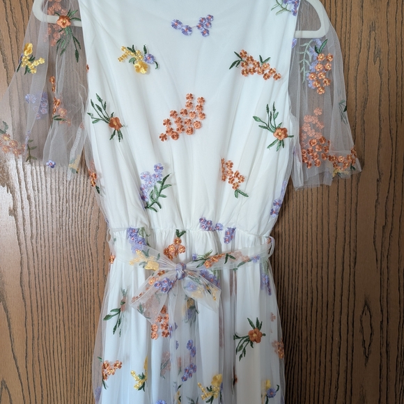 Baltic Born White Floral Maxi Dress - Picture 3 of 4
